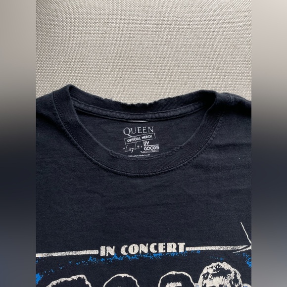 Queen Band Crew Neck Distressed Graphic T-Shirt Short Sleeve In Black Size XL - Picture 4 of 9